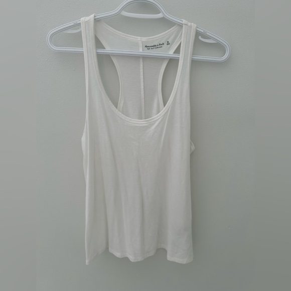 Abercrombie & Finch White Tank Top - Picture 1 of 4